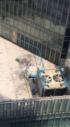 兩名工人從67層高樓墜落身亡